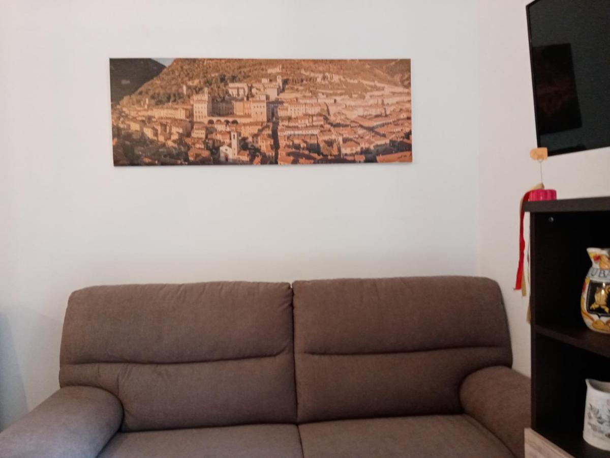 Apartmán La Dimora Di Pietra Gubbio Exteriér fotografie