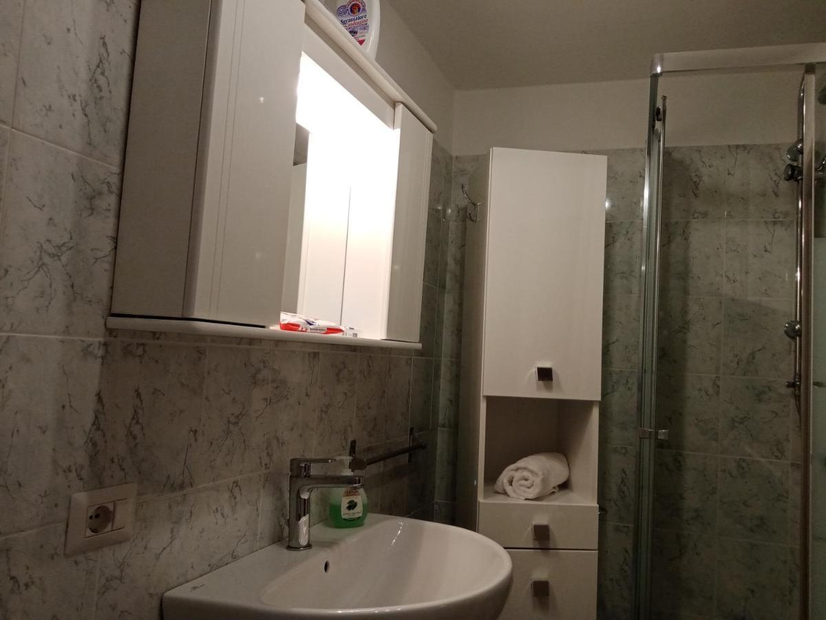 Apartmán La Dimora Di Pietra Gubbio Exteriér fotografie