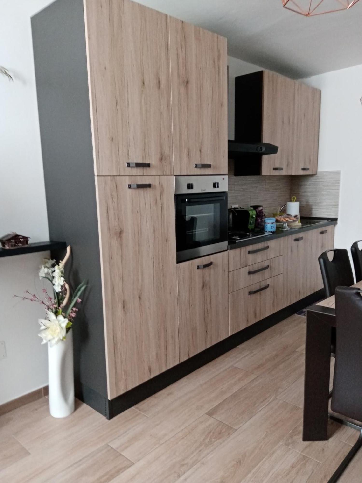 Apartmán La Dimora Di Pietra Gubbio Exteriér fotografie